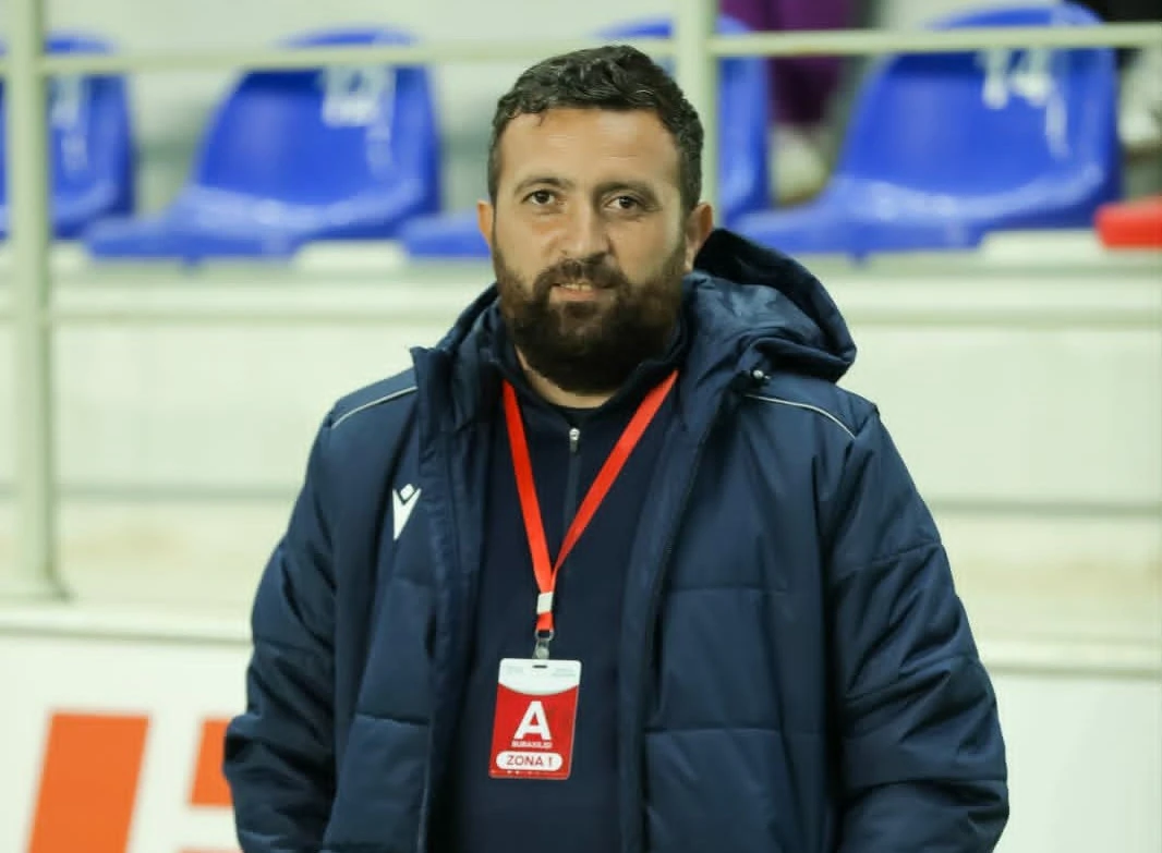 Adil Şükürovun Hakan Sünaldan fərqi - "Sumqayıt"ın məşqçisi açıqladı
