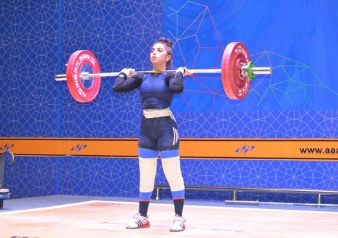 Ağırlıqqaldırma üzrə Azərbaycan çempionatında ilk günün qalibləri müəyyənləşib