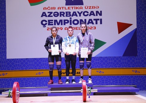 Ağırlıqqaldırma üzrə Azərbaycan çempionatının ilk qalibləri müəyyənləşib