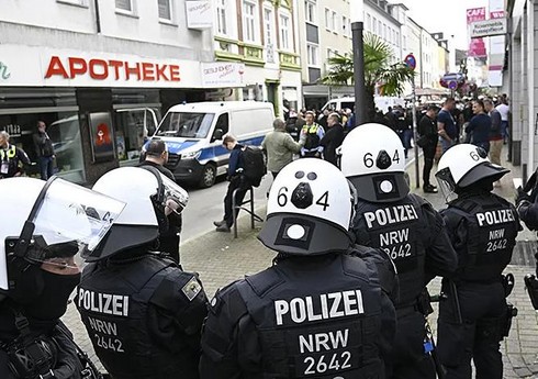 Almaniya və İngiltərə millilərinin fanatları arasında dava düşüb