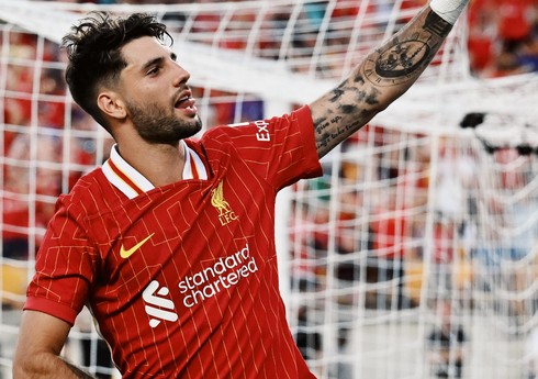 Arne Slotun “Liverpul”u “Real Betis”i məğlub edib