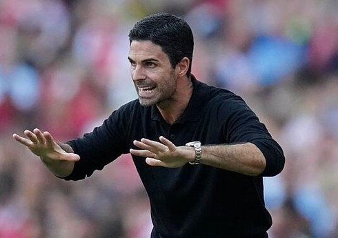 "Arsenal"ın baş məşqçisi futbolçuların sayıqlığını yoxlamaq üçün maraqlı üsula əl atıb