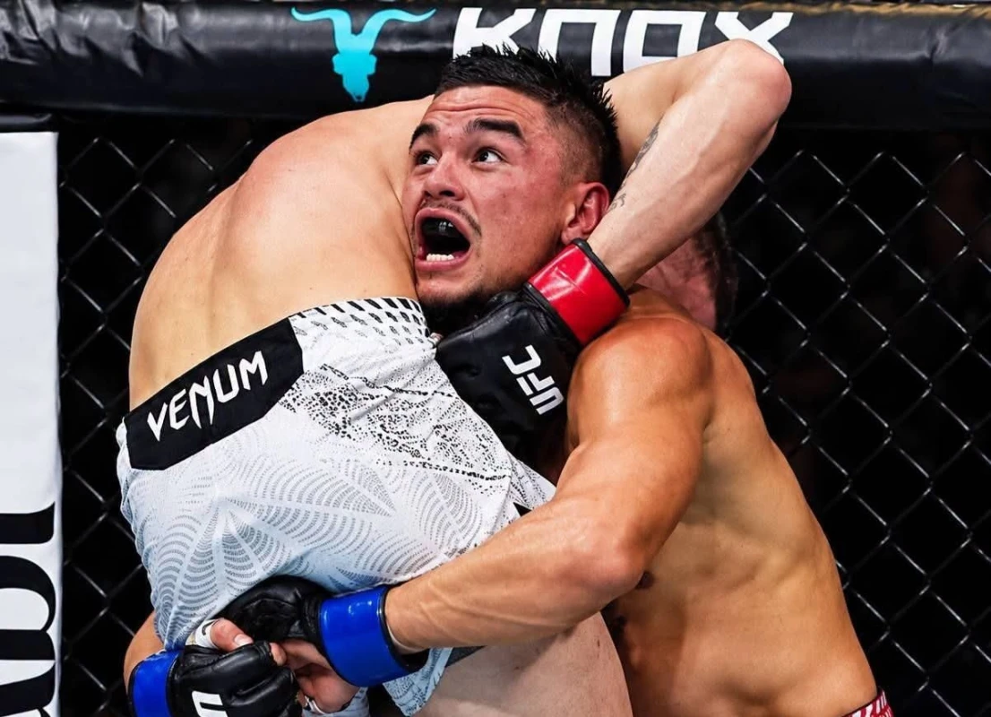 Asəf Çopurov UFC debütündə məğlub oldu