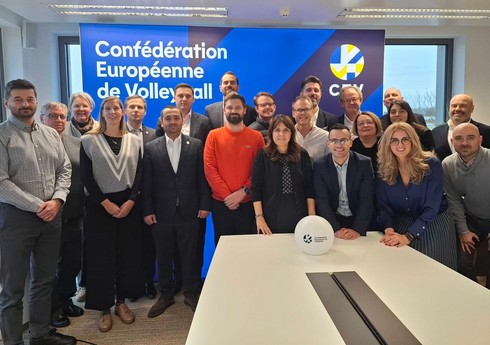 AVF rəsmiləri Avropa Voleybol Konfederasiyasının təşkil etdiyi görüşə qatılıblar