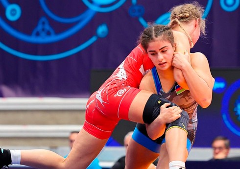 Avropa çempionatı: Azərbaycanın qadın güləşçisi qızıl medal qazanıb