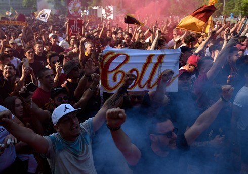 Avropa Liqasının final oyunundan öncə kütləvi dava düşüb