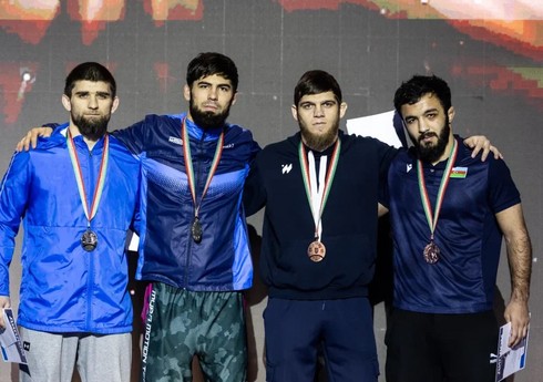 Azərbaycan güləşçiləri Belarusda üç medal qazanıblar