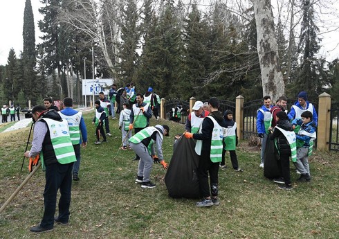 Azərbaycan Kanoe və Avarçəkmə Federasiyası Mingəçevirdə təmizlik aksiyası həyata keçirib