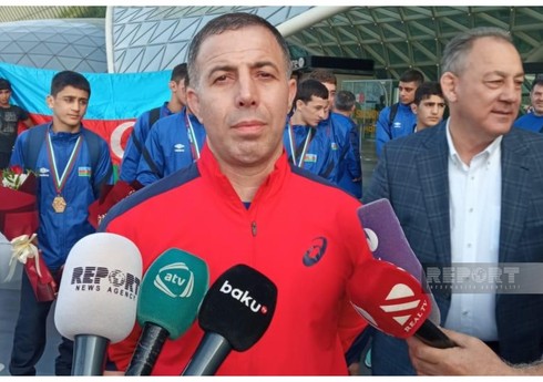 Azərbaycan millisinin böyük məşqçisi: Bayrağımızın Avropa çempionatında ən yüksək zirvədə dalğalanması bizi çox qürurlandırdı