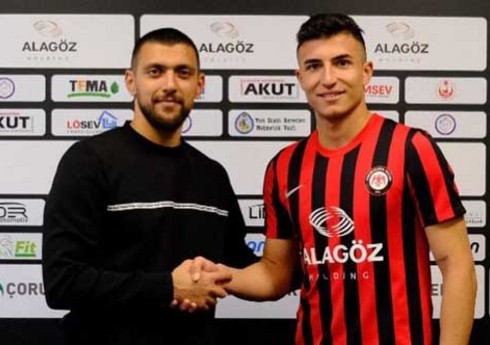 Azərbaycan millisinin futbolçusu Türkiyədə klubunu dəyişib