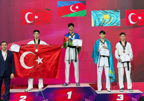 Azərbaycanın daha iki taekvondoçusu Türkiyədə qızıl medal qazanıb