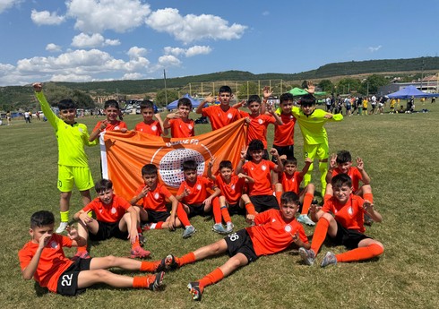 Azərbaycanın futbol komandası Bolqarıstanda beynəlxaq turnirin qalibi olub