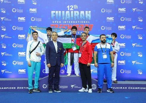 Azərbaycanın kiçik yeniyetmə taekvondoçuları “Fujairah Open”də 2 medal qazanıb