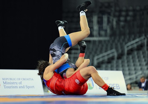 Azərbaycanın qadın güləşçiləri Bolqarıstanda təlim-məşq toplanışına başlayıblar