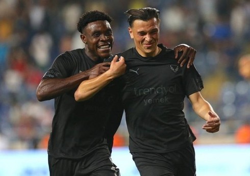 Azərbaycanlı hücumçu azarkeşlər tərəfindən Türkiyə Superliqasının rəmzi komandasına salınıb