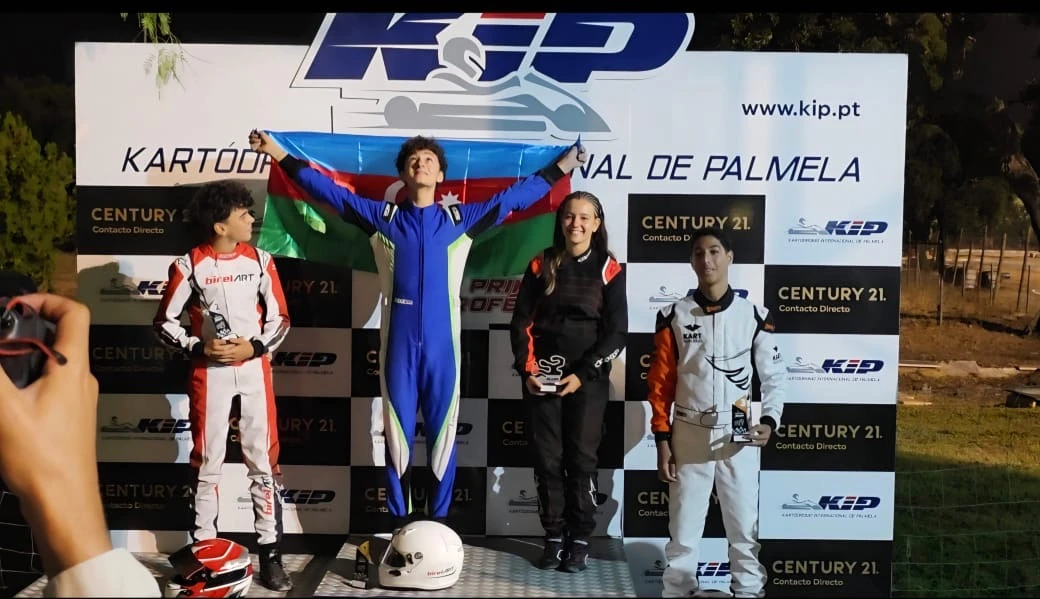 Azərbaycanlı pilot beynəlxalq yarışın qalibi olub - FOTO