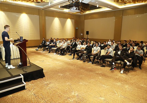 Bakıda futbol hakimləri üçün seminar keçirilib