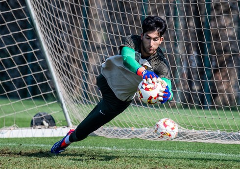 "Barselona" azərbaycanlı futbolçunu icarəyə verib