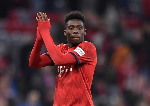 "Bavariya" müdafiəçisi Alfonso Devis ilə müqavilə müddətini artırıb