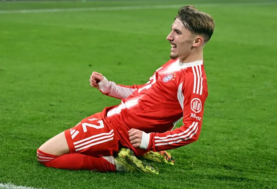 “Bavariya” qələbə qazandı, 17 yaşlı futbolçusu tarixə düşdü