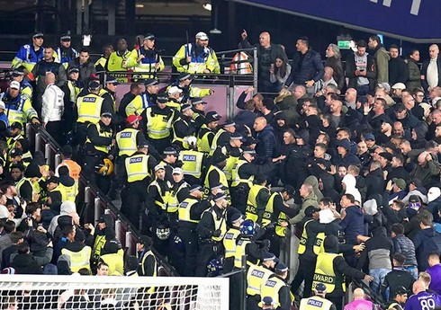 Belçika klubunun 8 azarkeşi qanun pozuntusuna görə həbs olunub