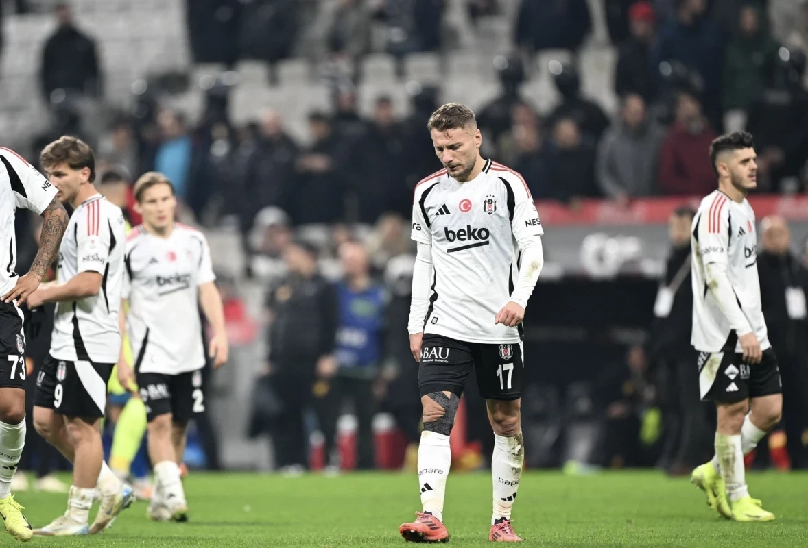 “Beşiktaş” kubokla vidalaşıb