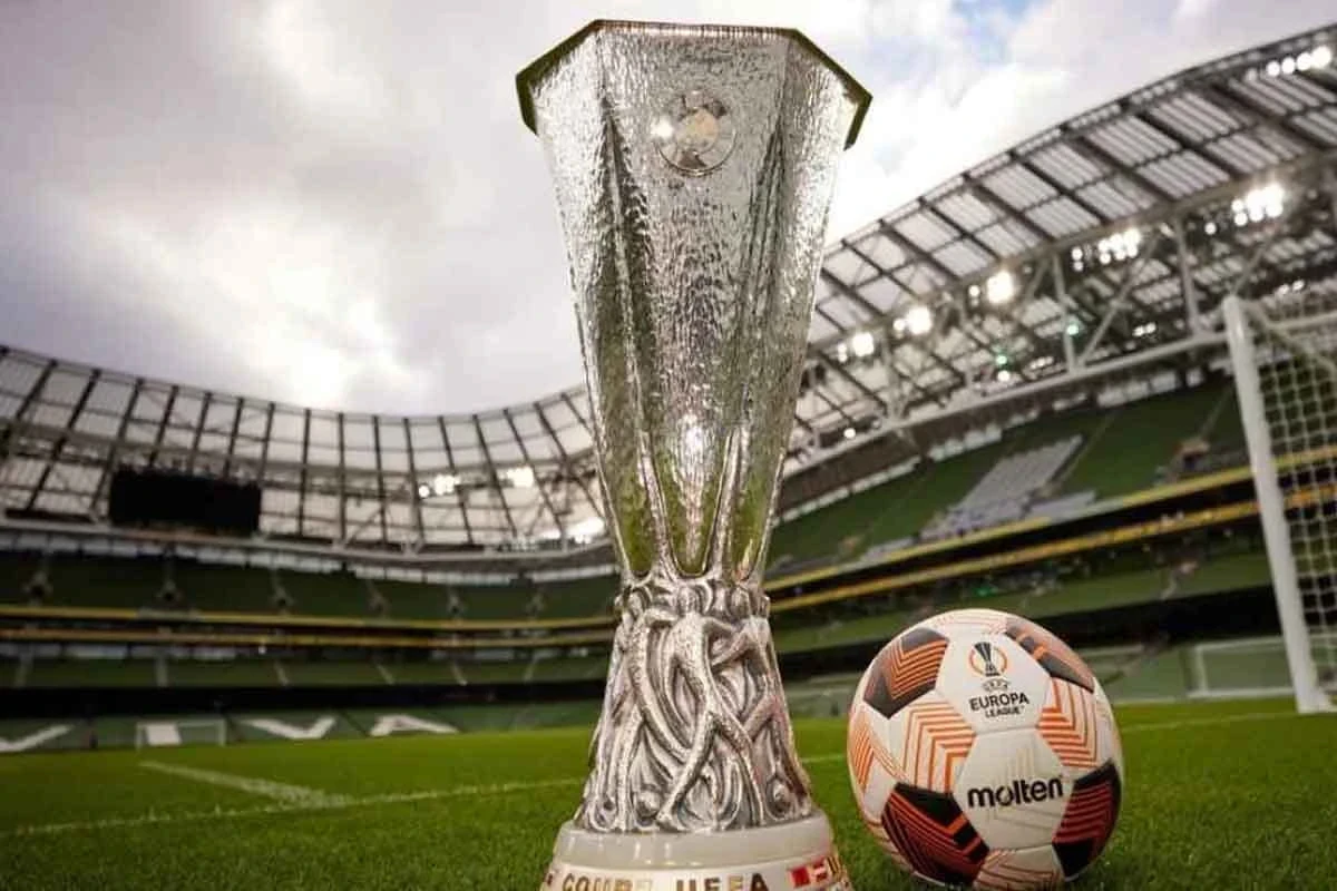 "Beşiktaş" səfərdə "Şaxtyor"a məğlub olub