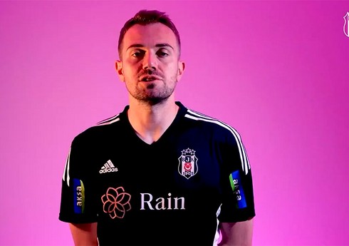"Beşiktaş"ın futbolçuları "Sabah"la xeyriyyə matçı barədə çağırış ediblər