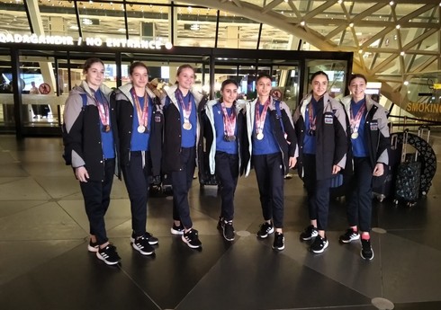 Beynəlxalq Qran Pridə uğurla çıxış etmiş Azərbaycanın gimnastları Vətənə qayıdıblar