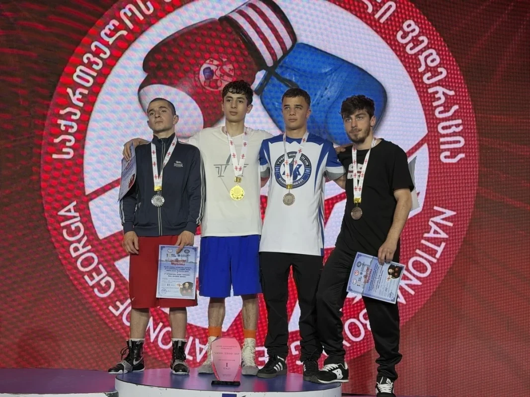 Boksçularımızdan 5 medal
