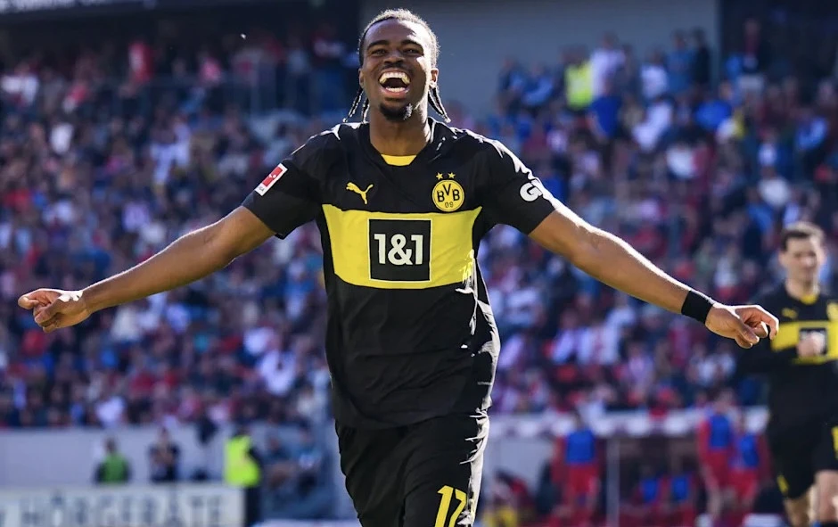 Bundesliqa: “Dortmund”dan darmadağın - VİDEO