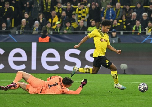 Çempionlar Liqası: "Benfika"dan qələbə, "Çelsi" "Borussiya"ya uduzub