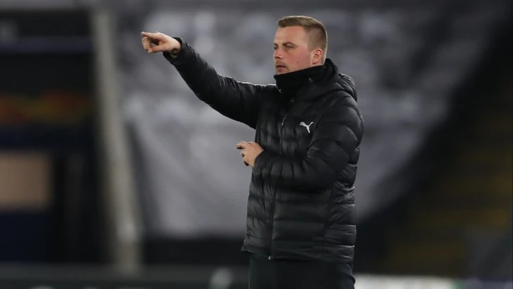 Çexiya millisində müvəqqəti baş məşqçi