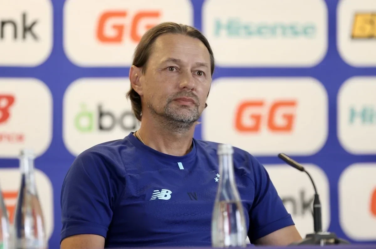 “Dinamo” Kiyevin baş məşqçisi “Qarabağ”la cavab oyunu öncəsi danışıb: Bu, matçı daha maraqlı edir