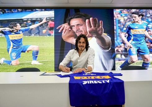 Edinson Kavani  "Boka Xuniors"la müqavilə müddətini uzadıb