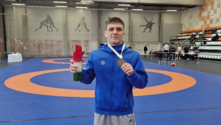 Elmin Əliyev beynəlxalq turnirdə qızıl medal qazanıb