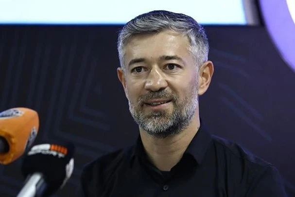 Elvin Məmmədov: “Qarşıdakı matçlara baxacağıq”