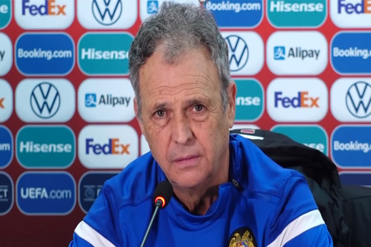 Ermənistan futbol millisinin baş məşqçisi istefaya göndərilib