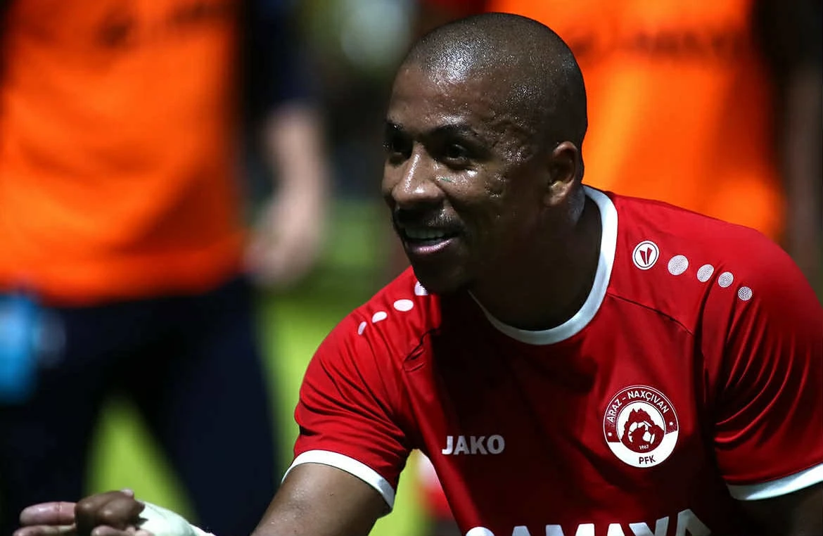 Felipe Santos: "Hər komanda bizi udmağa çalışır"