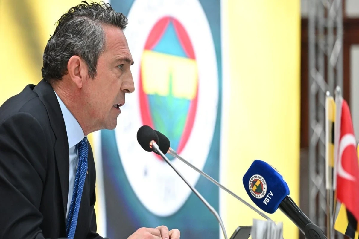 "Fənərbaxça" prezidenti Ali Koç istefa vermək niyyətində olmadığını açıqlayıb