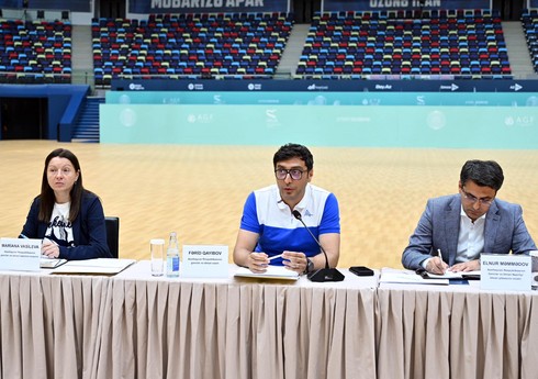 Fərid Qayıbov ötən ay nüfuzlu beynəlxalq yarışlarda uğur qazanmış idmançılarla görüşüb