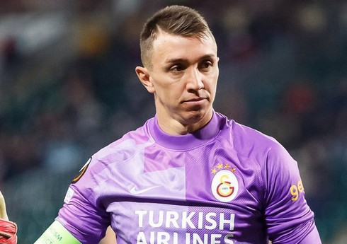 Fernando Muslera Türkiyə futbolunun tarixinə düşməyə yaxındır