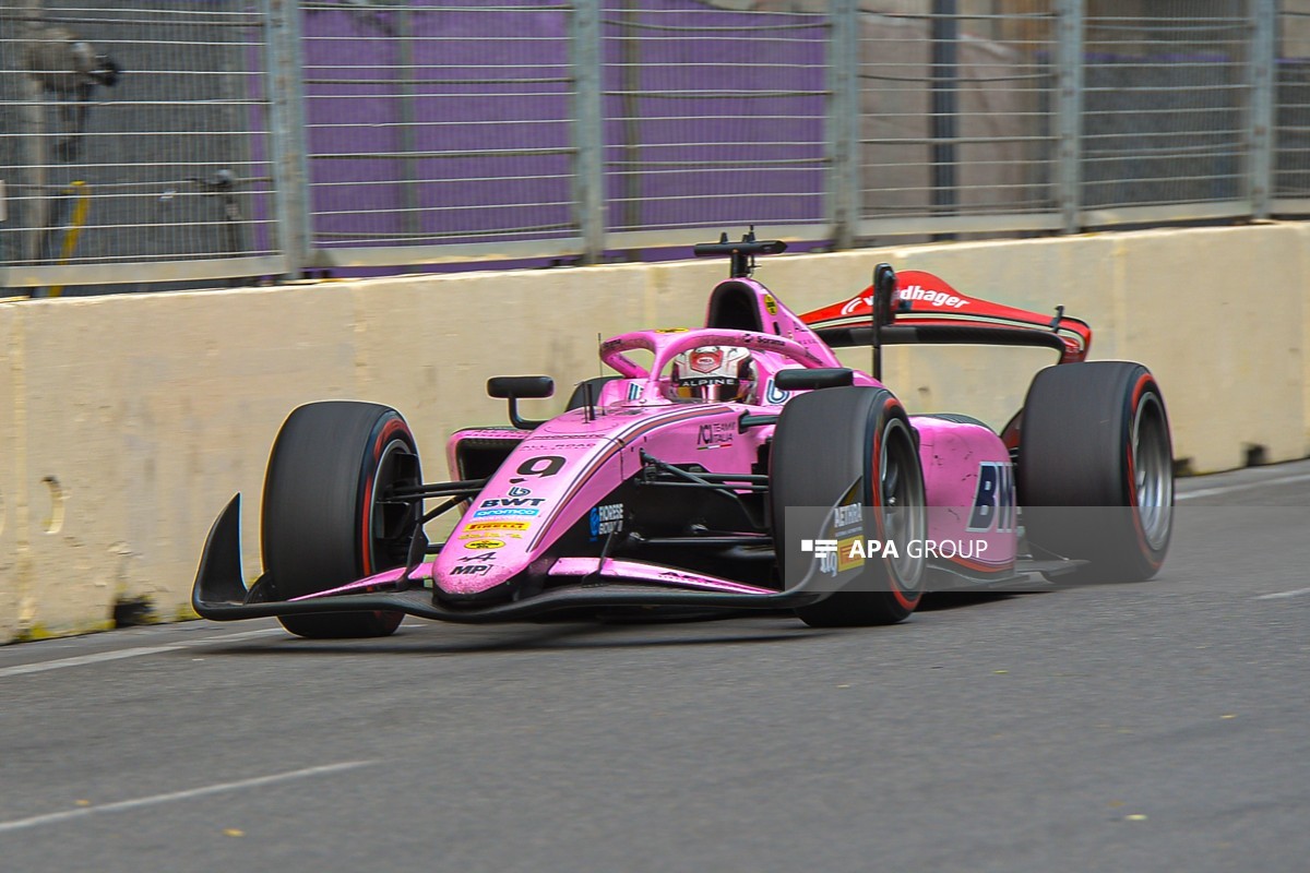 Formula 2 Bakı Qran-Prisinin ikinci böyük səhnəsi: Sürət, rəqabət, adrenalin - FOTOLENT
