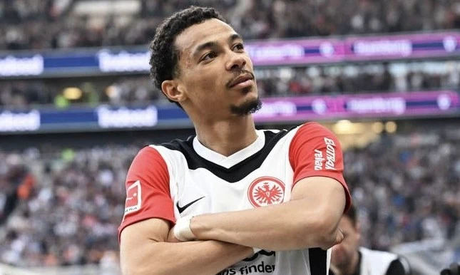 Fransalı forvard “Liverpul”un radarında