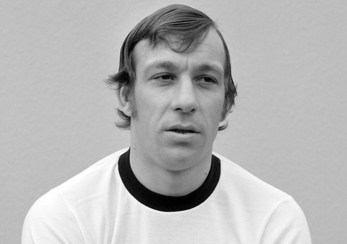 Futbol üzrə Avropa və dünya çempionu dünyasını dəyişib