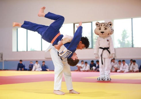 Göygöldə Azərbaycan cüdoçuları kəmər dərəcələri üzrə imtahan verib