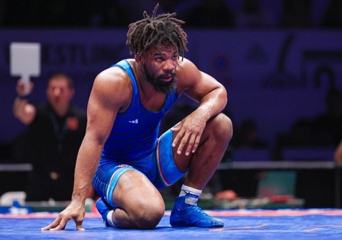 Güləş Federasiyası italiyalı sərbəst güləşçi Frank Çamizonun iddaları ilə bağlı bəyanat yayıb