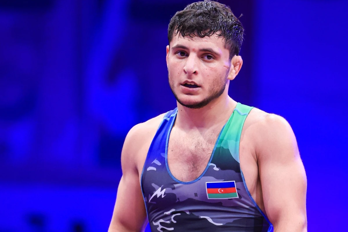 Güləşçimiz Kaspiyskdə bürünc medal qazanıb