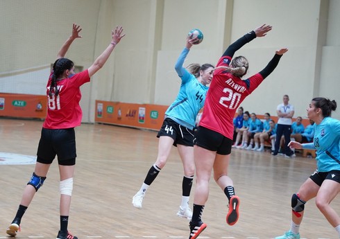 Həndbol üzrə Azərbaycan çempionatı: liderlər asan qələbə qazanıblar