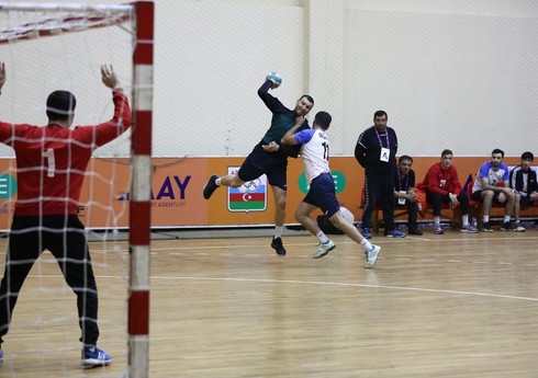 Həndbol üzrə Azərbaycan çempionatı: "Qarabağ" liderlə heç-heçə edib